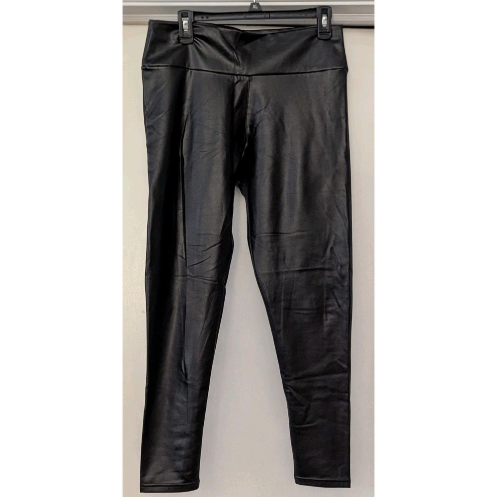 Spanx Women's Faux Leather Lined Black Hot Pants‎ Ankle Size Large Chic Biker